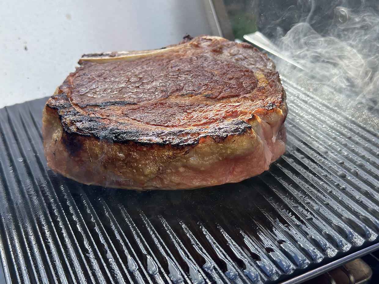 Steak auf Blazinglas