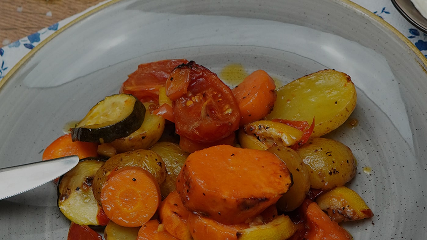 Buntes Grillgemüse mit Knoblauch-Dip