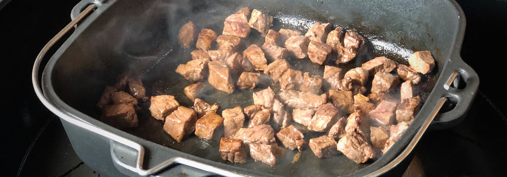 Rindfleisch zum Anbraten im Dutch Oven