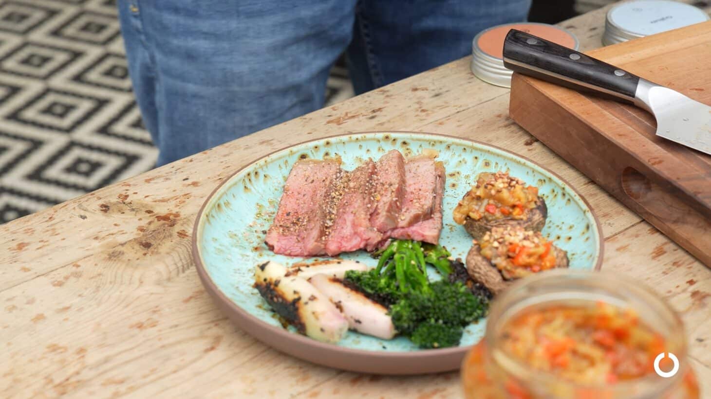 porterhouse mit grillgemuese auf heat x-445 rb